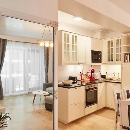 Apartment Breeze Way Apartment, 10 Metri De Plaja *