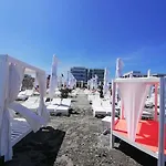 Breeze Way Apartment, 10 Metri De Plaja *