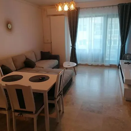 Breeze Way Apartment, 10 Metri De Plaja Apartment *
