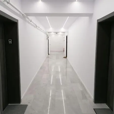 Breeze Way Apartment, 10 Metri De Plaja 那沃达利