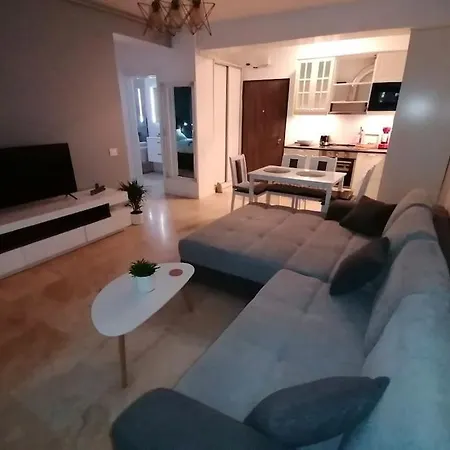 Breeze Way Apartment, 10 Metri De Plaja Apartment *